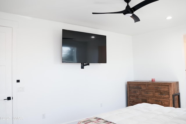 bedroom featuring ceiling fan and recessed lighting