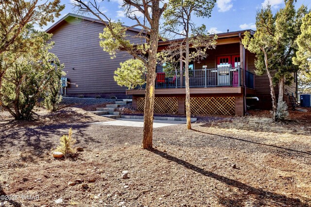 Listing photo 3 for 2818 Cougar Ln, Overgaard AZ 85933