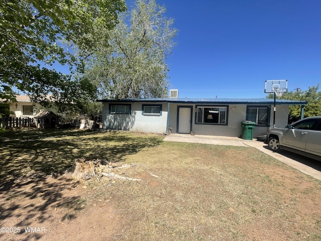 113 Encanto Dr, Holbrook, AZ 86025 - photo 1