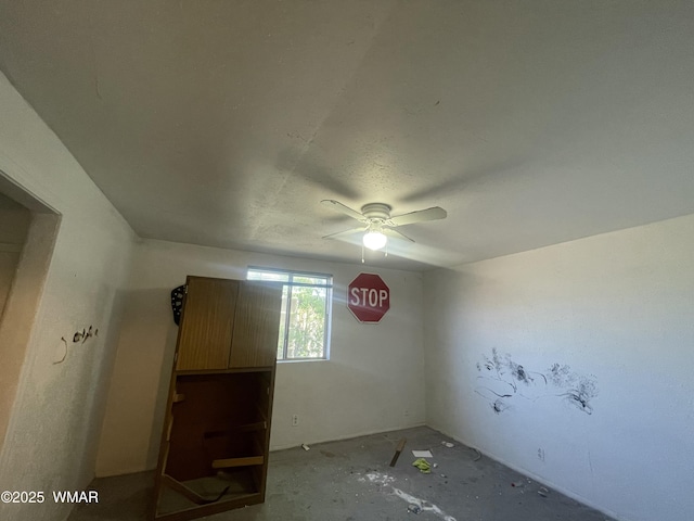 113 Encanto Dr, Holbrook, AZ 86025 - photo 24