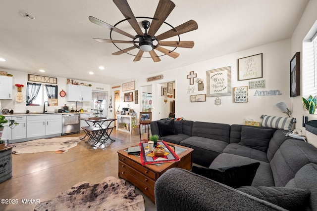 3036 W Plum Blossom Ln, Snowflake, AZ 85937 - living room with ceiling fan, concrete floors, and recessed lighting