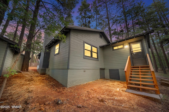 1259 S Penrod Dr, Pinetop, AZ 85935 - back of house featuring entry steps and crawl space
