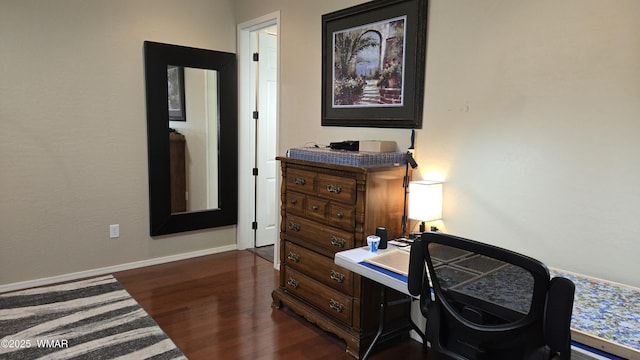 1050 E Jefferson St, Snowflake, AZ 85937 - office area featuring dark wood finished floors and baseboards