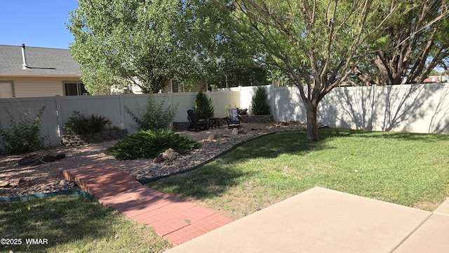 1050 E Jefferson St, Snowflake, AZ 85937 - fenced backyard featuring a patio area