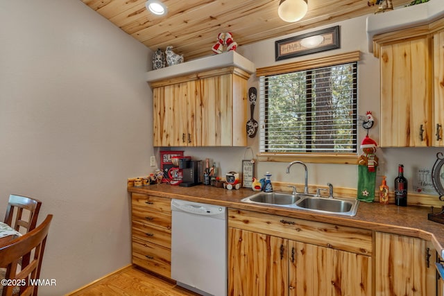 2979 Western Star Dr, Overgaard, AZ 85933
