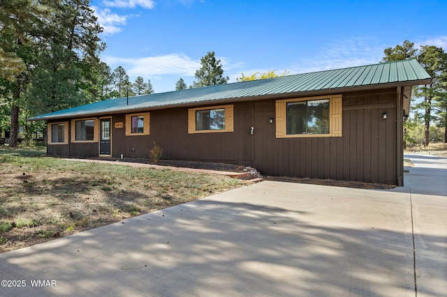 5492 Rd To The Past, Pinedale, AZ 85934 - photo 1