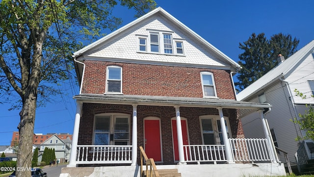 view of front facade with a porch