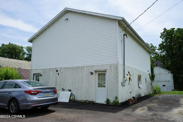 view of home's exterior