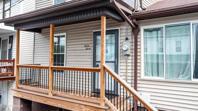 entrance to property with a balcony