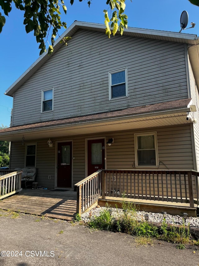 view of front of property with covered porch