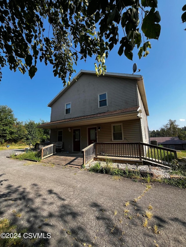 view of farmhouse-style home