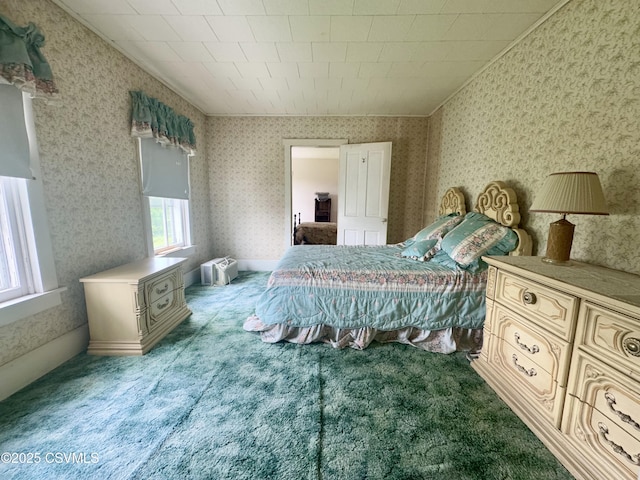 1442 Hemlock St, Coal Township, PA 17866 - carpeted bedroom featuring wallpapered walls