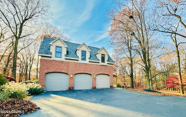 view of front of house featuring a garage