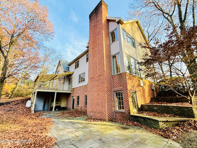 view of building exterior