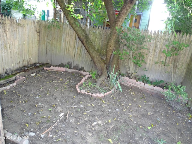 310 W 3rd St, Mount Carmel, PA 17851 - exterior space with fence