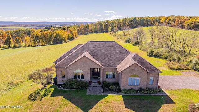 view of front of house with a front lawn