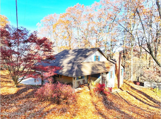 view of front of property