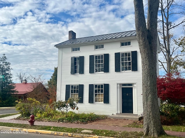 view of front of house