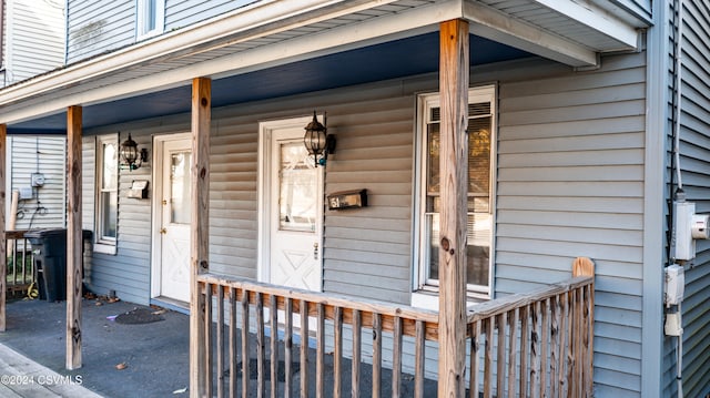 doorway to property featuring a porch