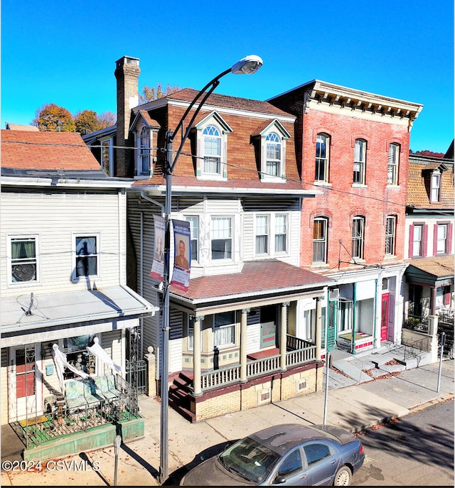 view of front of house