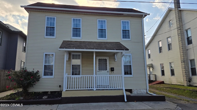 view of front facade featuring a porch