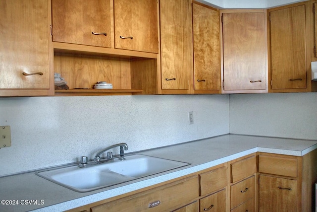 kitchen featuring sink