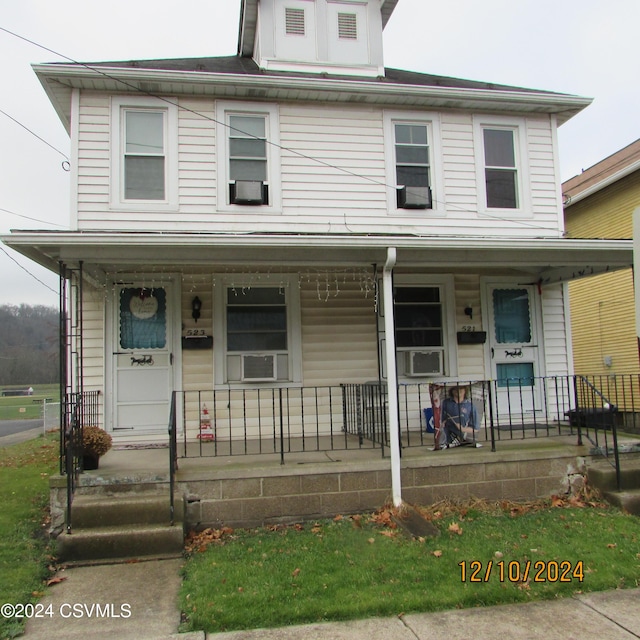 view of front of house