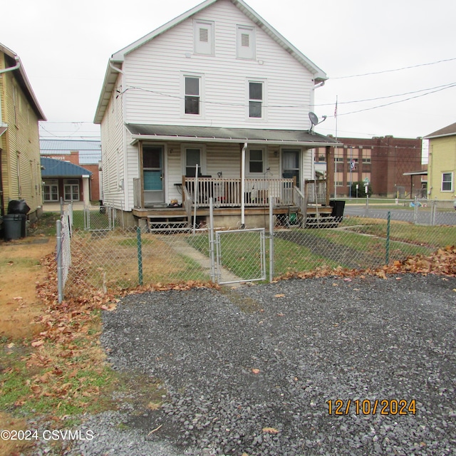 view of front facade featuring covered porch