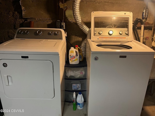 laundry room featuring washer and dryer