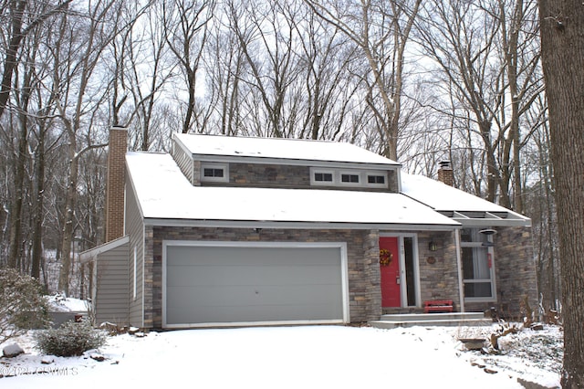 view of front of house with a garage