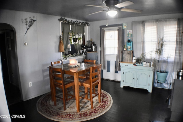 dining room featuring ceiling fan