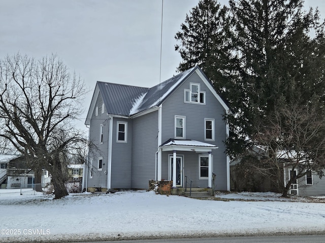 view of front facade