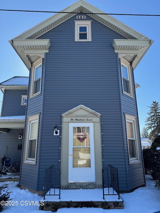 view of front of home