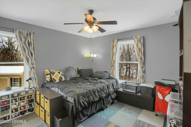 bedroom featuring ceiling fan