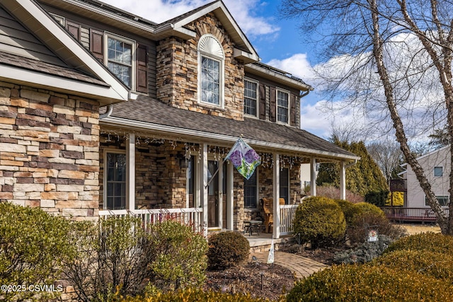 view of front of property with covered porch