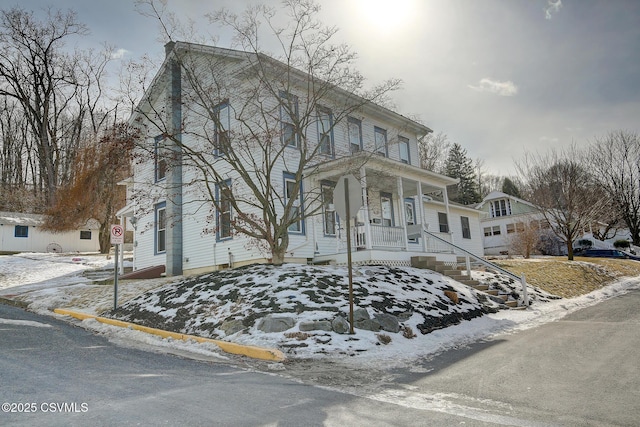 view of front of house featuring a porch