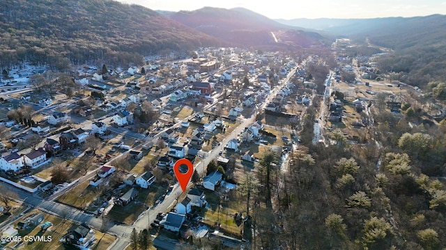 bird's eye view featuring a mountain view