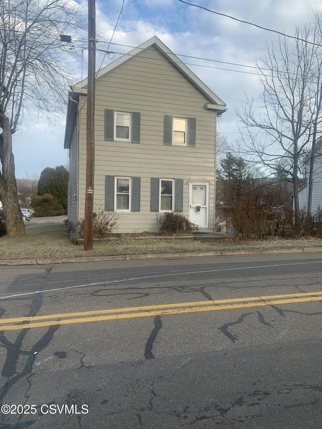 view of traditional-style home