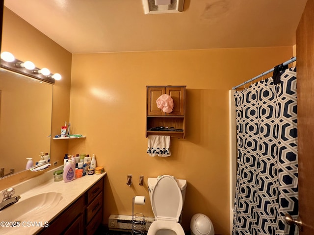 bathroom with toilet, a shower with curtain, visible vents, and vanity