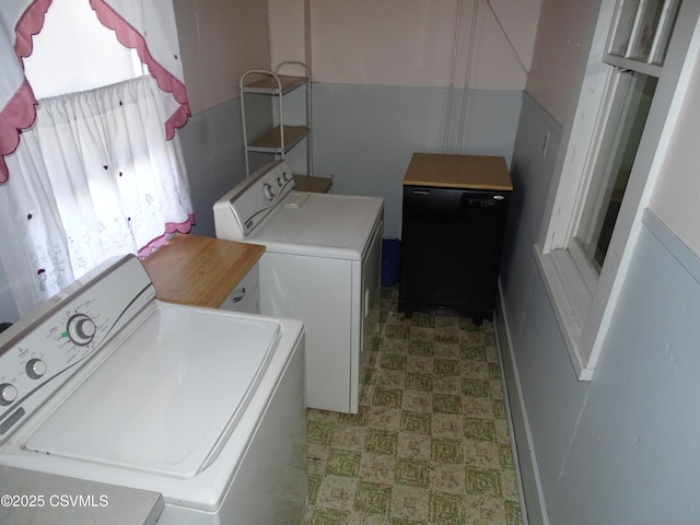 349 W 2nd St, Mount Carmel, PA 17851 - laundry area with laundry area, washer and clothes dryer, and tile patterned floors