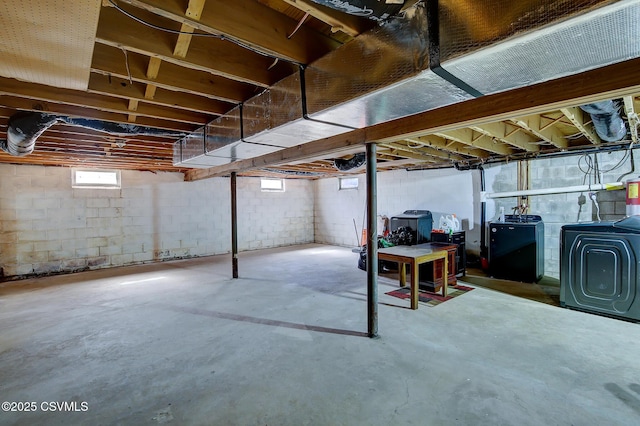 basement with washing machine and dryer