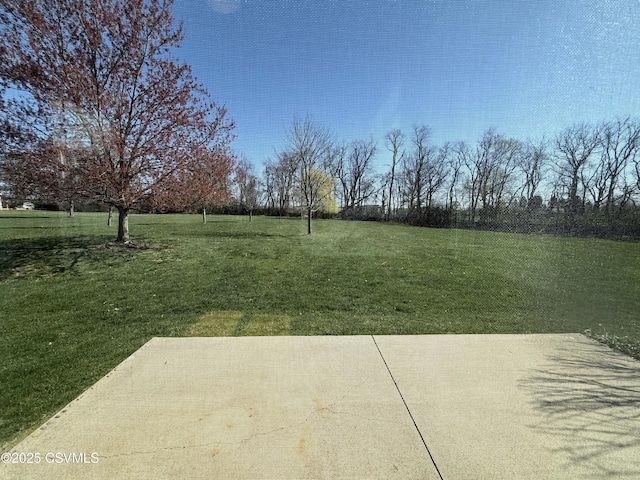 view of yard with a patio