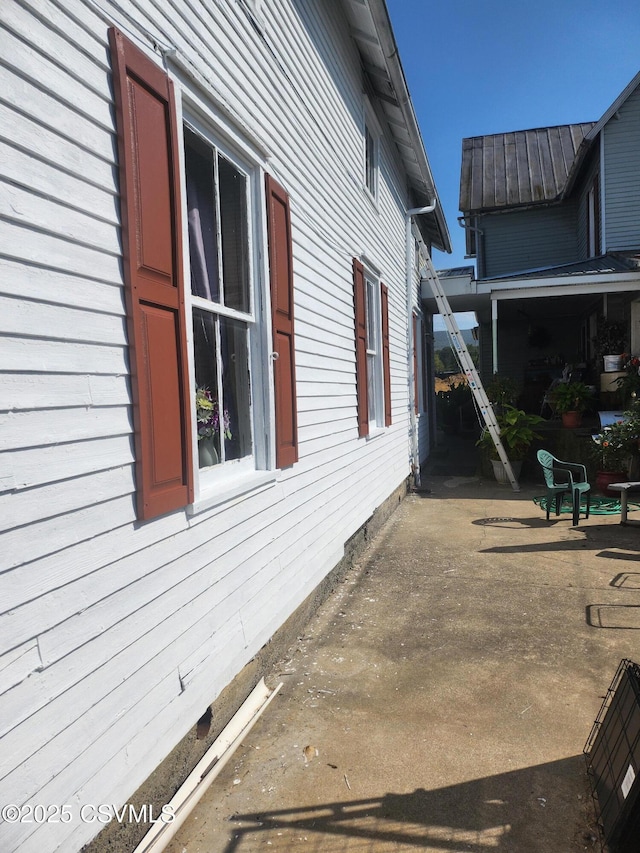 view of home's exterior