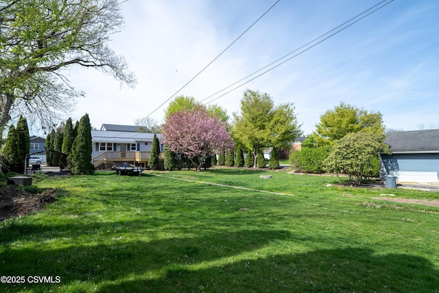 302 Walnut St, Selinsgrove, PA 17870 - view of yard