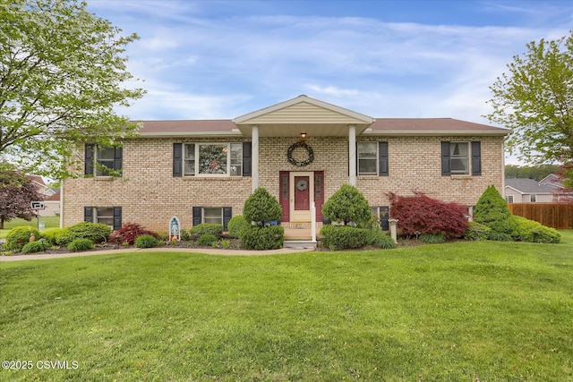 515 Mill Rd, Selinsgrove, PA 17870 - split foyer home with a front yard and brick siding