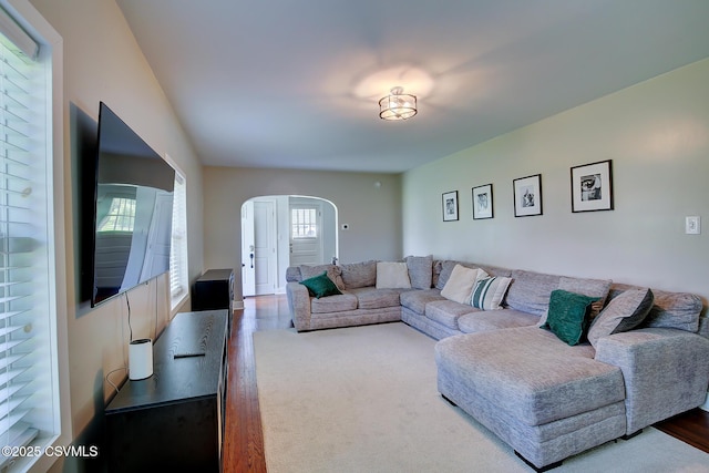 120 Geise St, Sunbury, PA 17801 - living area with arched walkways and wood finished floors