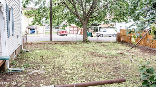 501 E 8th St, Berwick, PA 18603 - view of yard