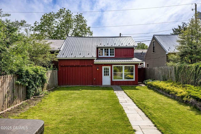 view of front of property with metal roof