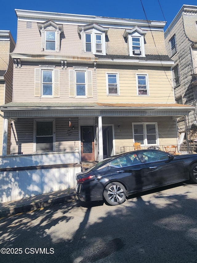 904-906 N Orange St, Shamokin, PA 17872 - view of front of house featuring a porch
