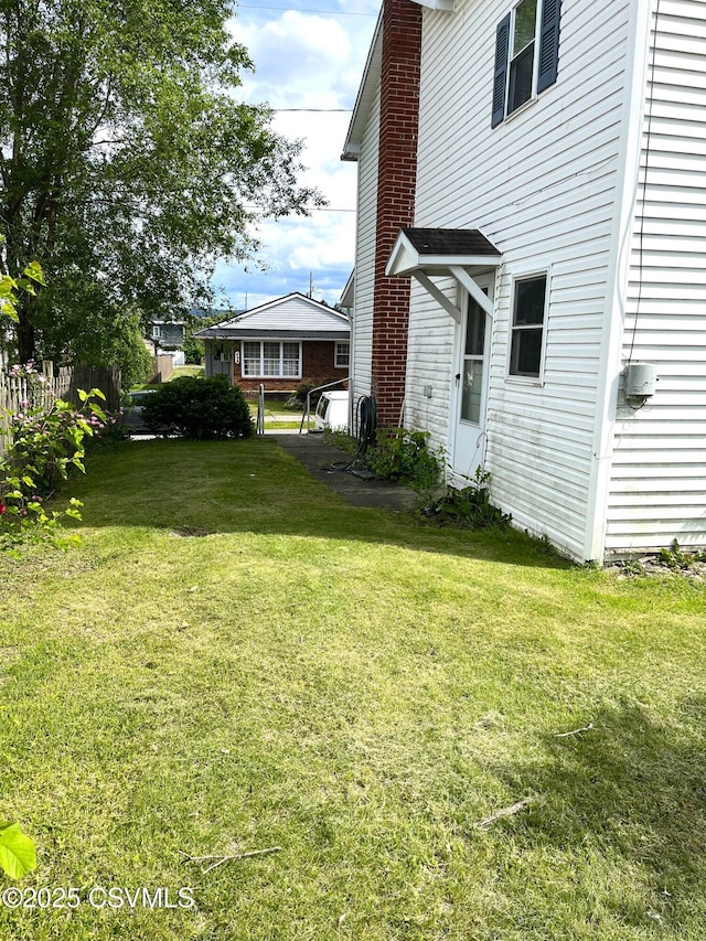 433 E 6th St, Berwick, PA 18603 - view of yard